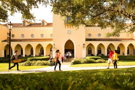 Rollins College, Olin Library (© Rollins College)