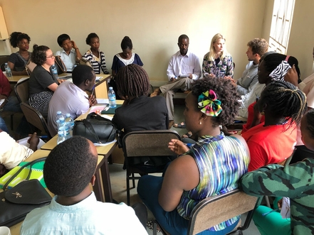 In group discussions, the participants from Makerere University and Zeppelin University exchanged their perspectives on the TRG's research topics "Entrepreneurship and Leadership", "Civil Society and Politics" and "Arts, Identity and Culture". 