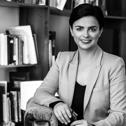 Dr Ramona Maria Kordesch