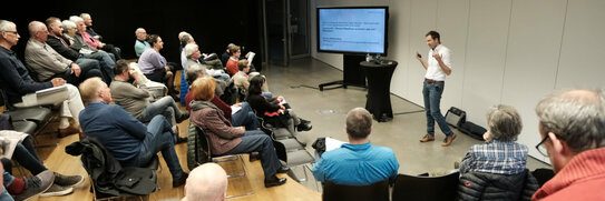 Prof. Matthias Weiß