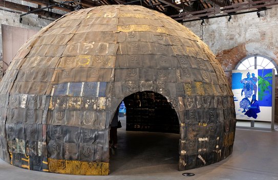 Afrikanische Gegenwartskunst bei der Biennale in Venedig: Romuald Hazoumè, Benin Pavillon