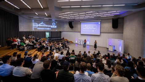 Der Female Founders Night 2024 im Graf von Soden Forum.