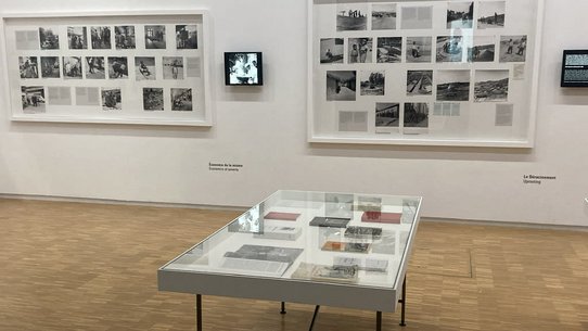 Die Dauerausstellung von Pierre Bourdieus Fotoarchiv im Centre Pompidou in Paris.