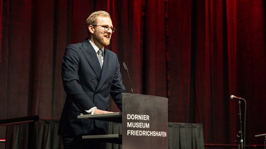 Daniel Grosfeld beim Gala-Dinner der ZU im Dornier Museum.