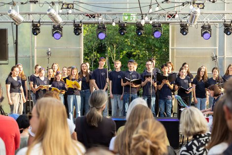 Auch sie zeigten auf der Bühne ihr Können: die Mitglieder des Jugendchors St. Columban