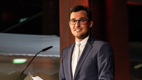 Alumnus Andreas Evers bei seiner Ansprache.