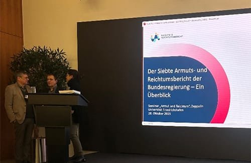 Auf dem Programm des Berlinseminars stand auch ein Vortrag von Referatsleiter Jörg Deml über den Siebten Armuts- und Reichtumsbericht der Bundesregierung.