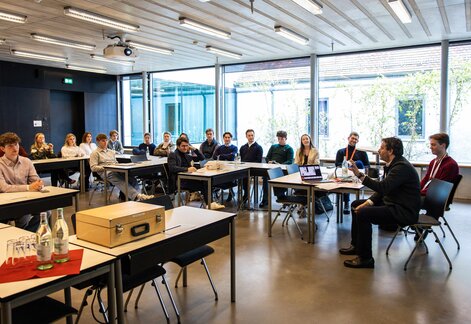Bei jedem einzelnen Workshops entsteht aus vielen Einzelgedanken nach und nach ein gemeinsamer Ansatz.