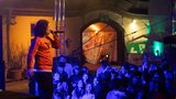 Durch die Nacht und durch die Stadt