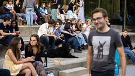 ZU-Sommerfest unter dem Motto „Über Grenzen hinaus.“ mit buntem Programm und vielen Gästen