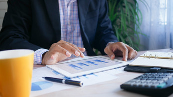 New publication in Journal of Banking and Finance by Prof.Dr. Florentina Paraschiv: “Back to the Roots of Internal Credit Risk Models: Why Do Banks’ Risk-Weighted Asset Levels Converge over Time?”