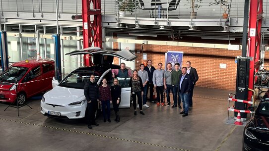 Die Teams der ZU und der htw Saar