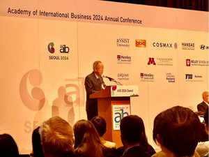 Der ehemalige UN-Generalsekretär Ban Ki-moon eröffnet die AIB 2024