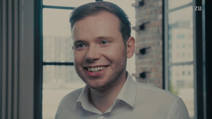 Alumnikarrieren: Portrait des MA PPM Alumnus Tom Schlansky