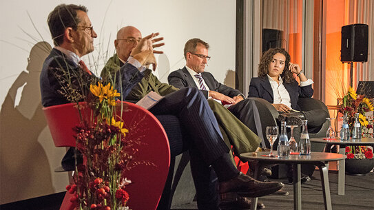 Podcast | BürgerUniversität mit Andreas Schell und Marcus A. Wassenberg