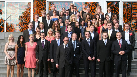 Absolventen & Absolventinnen 2010 - Zeppelin Universität