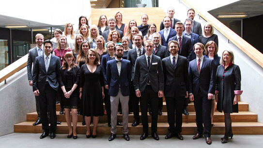 Absolventen & Absolventinnen 2016 - Zeppelin Universität