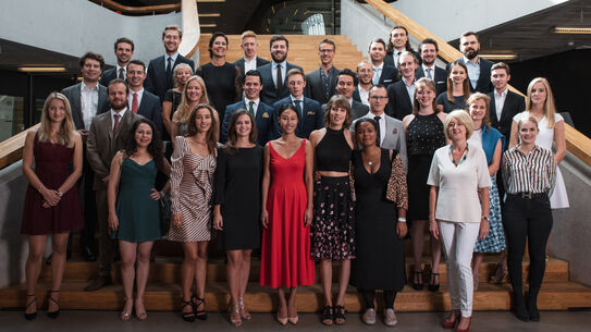 Absolventen & Absolventinnen 2018 - Zeppelin Universität