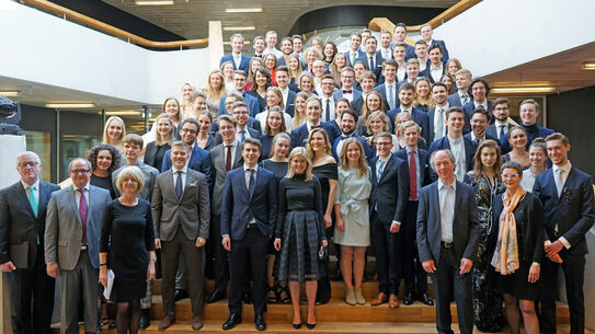 Absolventen & Absolventinnen 2018 - Zeppelin Universität