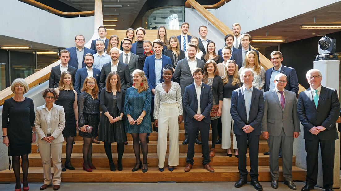 Absolventen & Absolventinnen 2018 - Zeppelin Universität