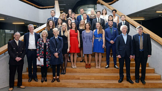 Absolventen & Absolventinnen 2019 - Zeppelin Universität