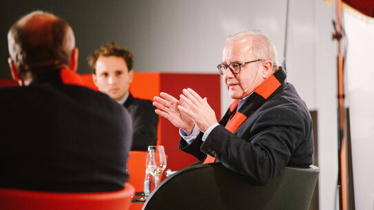 ZU-Bürgeruni mit Fritz Keller