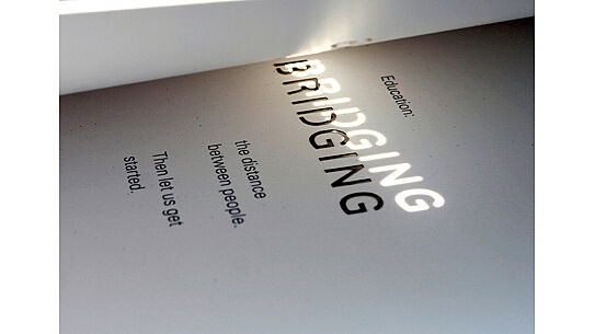 Ausschnitt aus dem "Zwischenfragen" Wissensmagazin - Zeppelin Universität