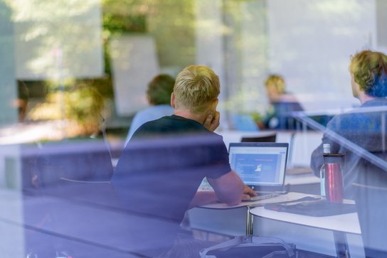 Studierende in einer Vorlesung | Foto: Marwaha-Krohmer