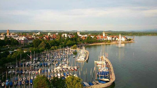 Luftaufnahme Friedrichshafen Hafen