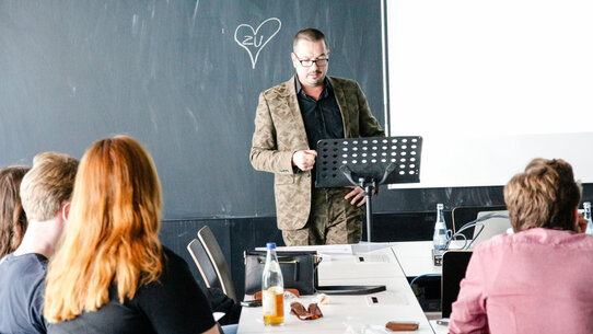 Seminar - Zeppelin Universität