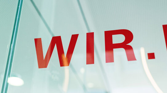 Schriftzug "Wir." am PioneerPort