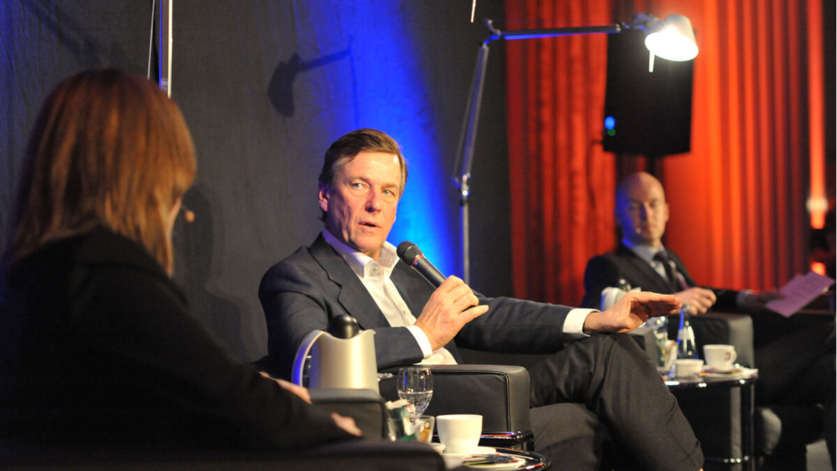 Als Kopf des ZDF-heute-Journals ist Dr Claus Kleber deutschlandweit bekannt. 2012 kam er zur BürgerUniversität, um über Redaktionsalltag und seine Erfahrungen als US-Korrespondent zu sprechen. 