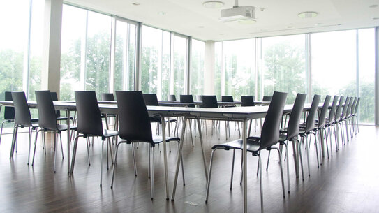 Raumpartnerschaften-SMH-seminarraum_LZ7