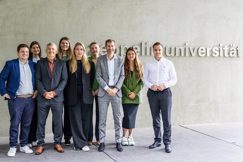 Lehrstuhlteam beim ZU|kunftssalon 2025, Foto: ZU/Jim Papke
