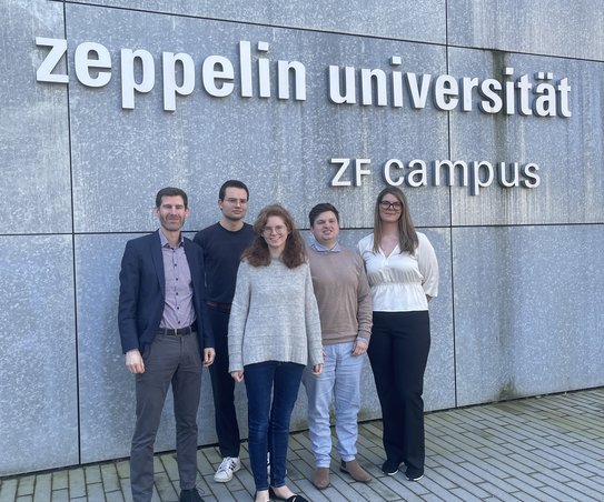 Gruppenbild Lehrstuhl mit Fornoville