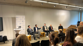 Paneldiskussion | Wie kommt die Demokratie aus der Bürokratiefalle? Die Verwaltung als Maschinenraum.