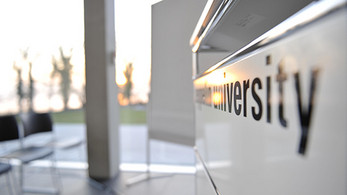 Lehrstuhl PuMa mit Expertenkommission unterstützt ARD bei Einführung Public Corporate Governance Kodex