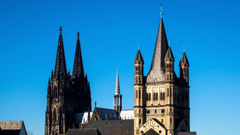 EPSA Konferenz 2024 | Panel 1034: 'An (Im)Perfect Match: The Impact of Incongruent Information on the Evaluation of Politicians' von Tatjana Brütting