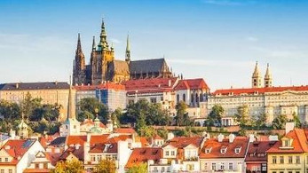 ECPR 2023 | Vortrag mit Martin Elff und ZU Alumna Hannah Rajski